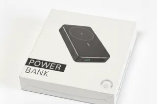 Магнітний повербанк HE-M7 10000 mAh (MagSafe, з дисплеєм, білий)