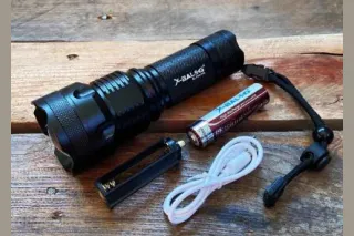 Ручний ліхтар X-BALOG P09 (діод P50)