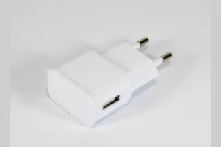 Мережеве зарядне AR-45 без упаковки (1USB 1A)